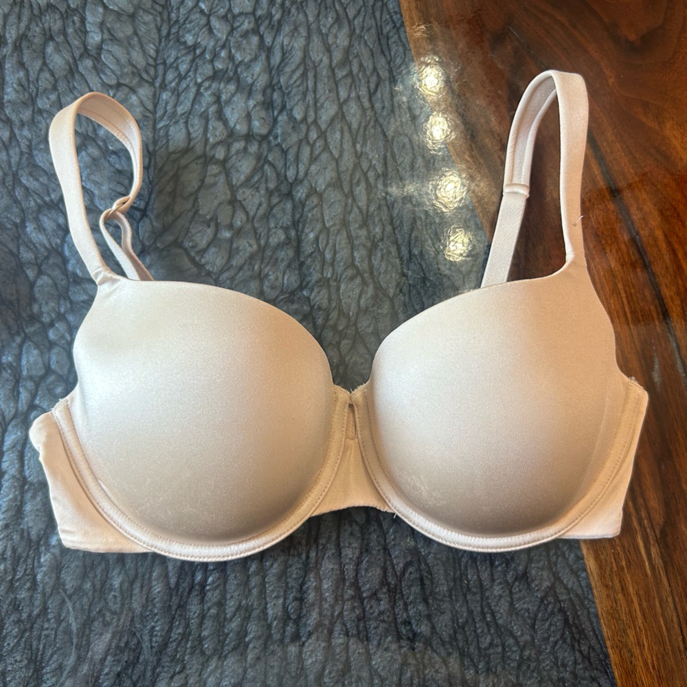 Parisian INTIMATES bra, size 32DD, nude color
